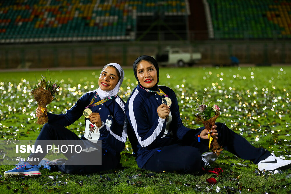 شهرداری بم قهرمان لیگ فوتبال بانوان ایران شد شهرداری بم قهرمان لیگ فوتبال بانوان ایران شد