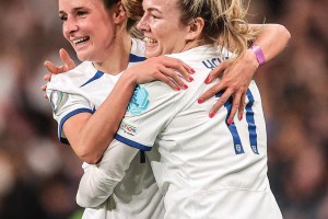 انگلیس فاتح اولین فینالیسیمای تاریخ فوتبال زنان