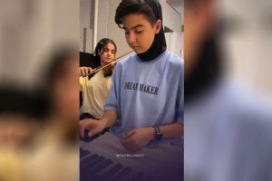 اجرای آهنگ بوی عیدی از تارا و تانیا جهانشاهی