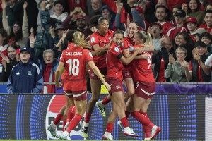 گل اول سوئیس به ایسلند