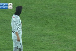 گل‌های سنگین ماشین ایستا مقابل یاسام کردستان