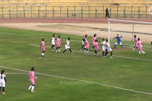 گل نماینده همدان به حسن زاده ارومیه