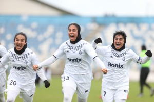 هفته دوازدهم لیگ برتر فوتبال؛ طوفان ملوان در انزلی، برتری خاتون و گل گهر مقابل رقبا