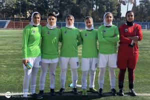 عجیب و غم انگیز؛ عکس تیمی شش نفره در لیگ فوتبال زنان ایران