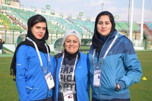 سرمربی تیم پالایش گاز ایلام: علت تاخیر سازمان لیگ در خصوص فوتبال زنان چیست؟
