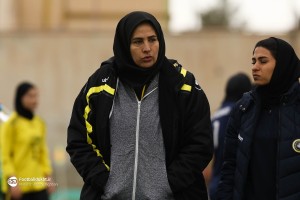 مهناز امیرشقاقی