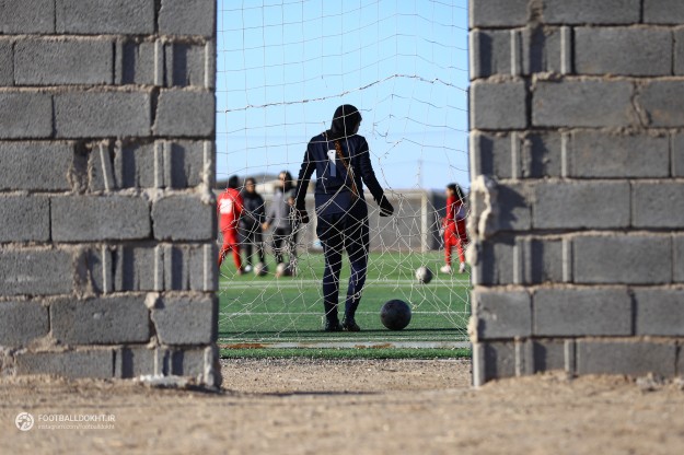 فوتبال زنان در تنگنای امکانات