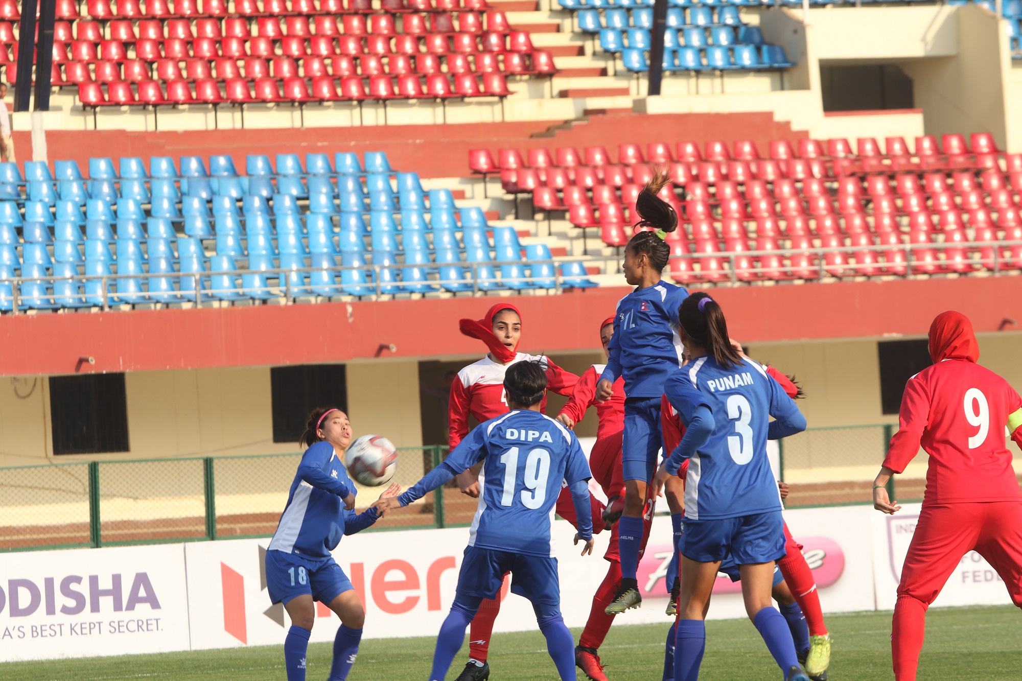 گزارش تصویری دیدار تیم ملی فوتبال زنان ایران و نپال گزارش تصویری دیدار تیم ملی فوتبال زنان ایران و نپال
