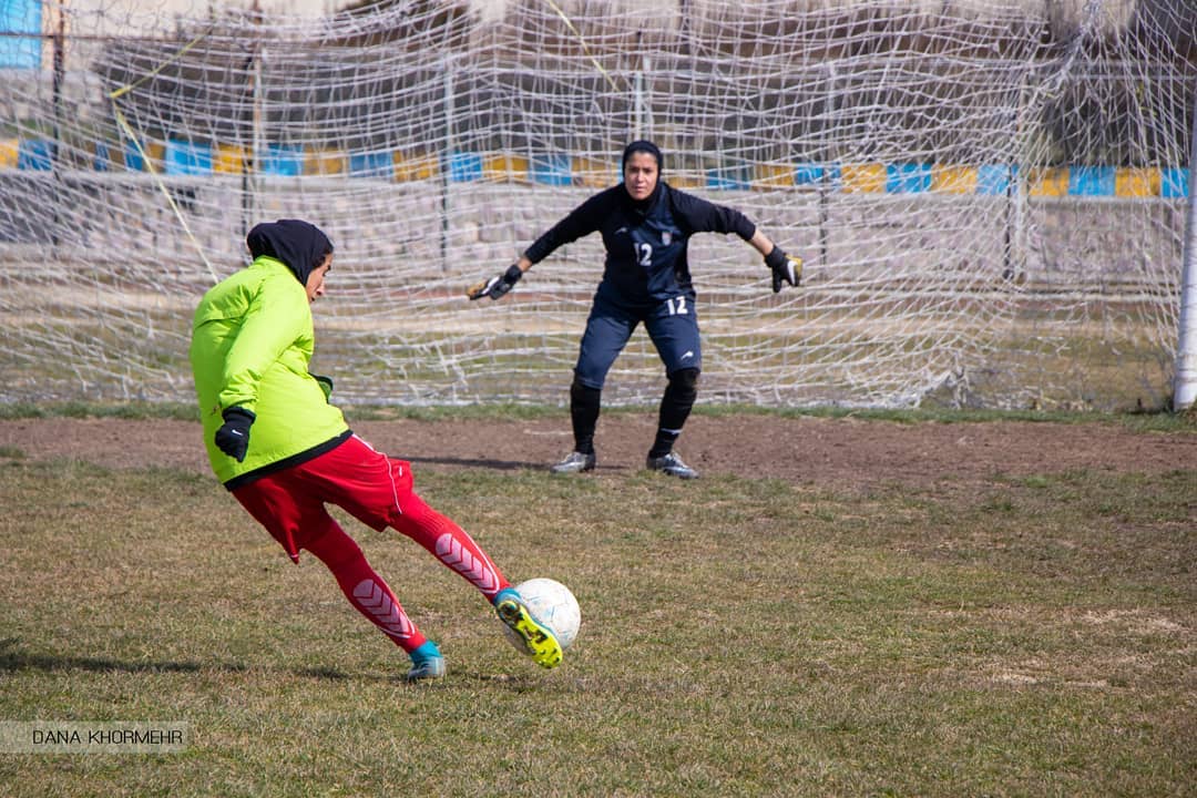 گزارش تصویری تمرینات تیم فوتبال زنان راه‌یاب ملل مریوان