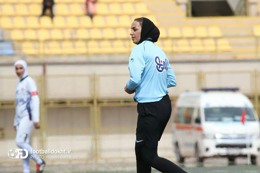 گزارش تصویری دیدار شهرداری بم و ذوب آهن اصفهان گزارش تصویری دیدار شهرداری بم و ذوب آهن اصفهان