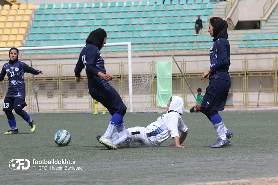 گزارش تصویری دیدار شهرداری بم و ذوب آهن اصفهان گزارش تصویری دیدار شهرداری بم و ذوب آهن اصفهان