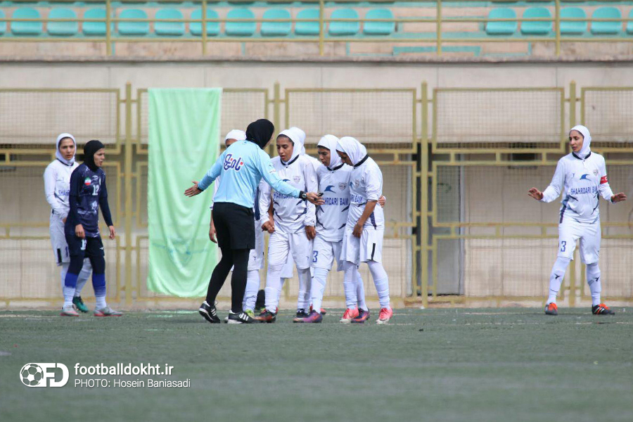 گزارش تصویری دیدار شهرداری بم و ذوب آهن اصفهان گزارش تصویری دیدار شهرداری بم و ذوب آهن اصفهان