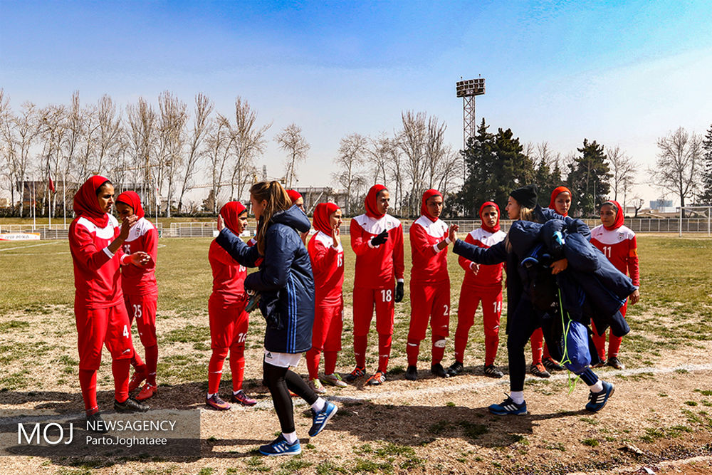 گزارش تصویری دیدار دوستانه تیم ملی فوتبال زنان ایران و بلاروس گزارش تصویری دیدار دوستانه تیم ملی فوتبال زنان ایران و بلاروس