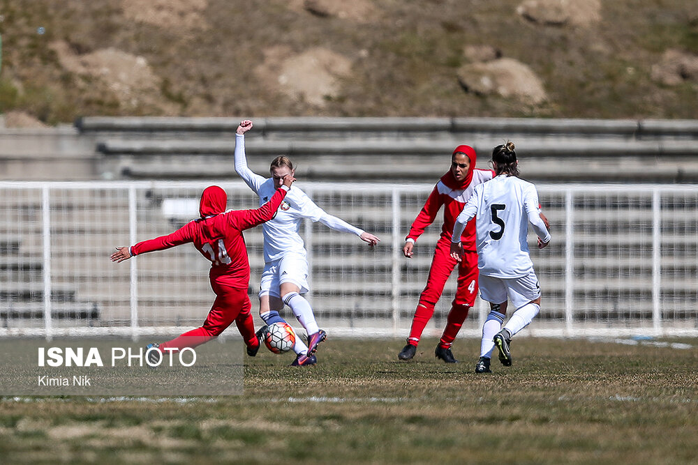 گزارش تصویری دیدار دوستانه تیم ملی فوتبال زنان ایران و بلاروس گزارش تصویری دیدار دوستانه تیم ملی فوتبال زنان ایران و بلاروس