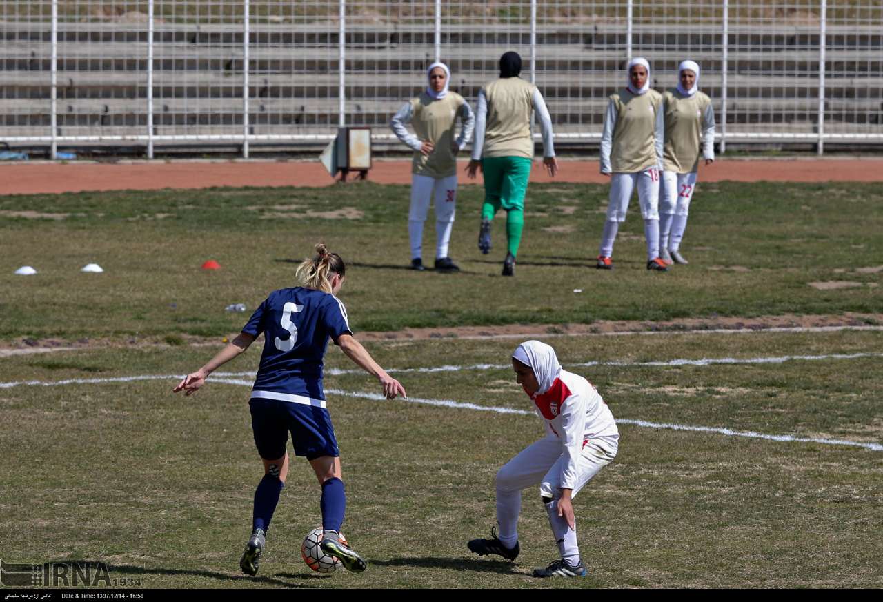 گزارش تصویری دومین دیدار دوستانه فوتبال زنان ایران و بلاروس گزارش تصویری دومین دیدار دوستانه فوتبال زنان ایران و بلاروس