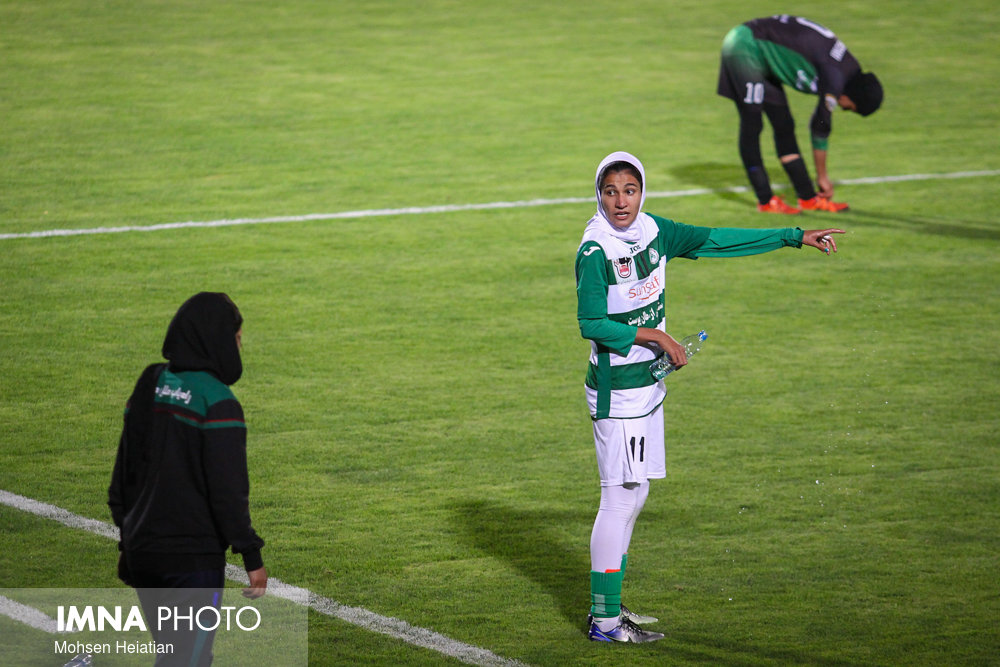 گزارش تصویری دیدار بانوان ذوب آهن و راه یاب ملل مریوان گزارش تصویری دیدار بانوان ذوب آهن و راه یاب ملل مریوان