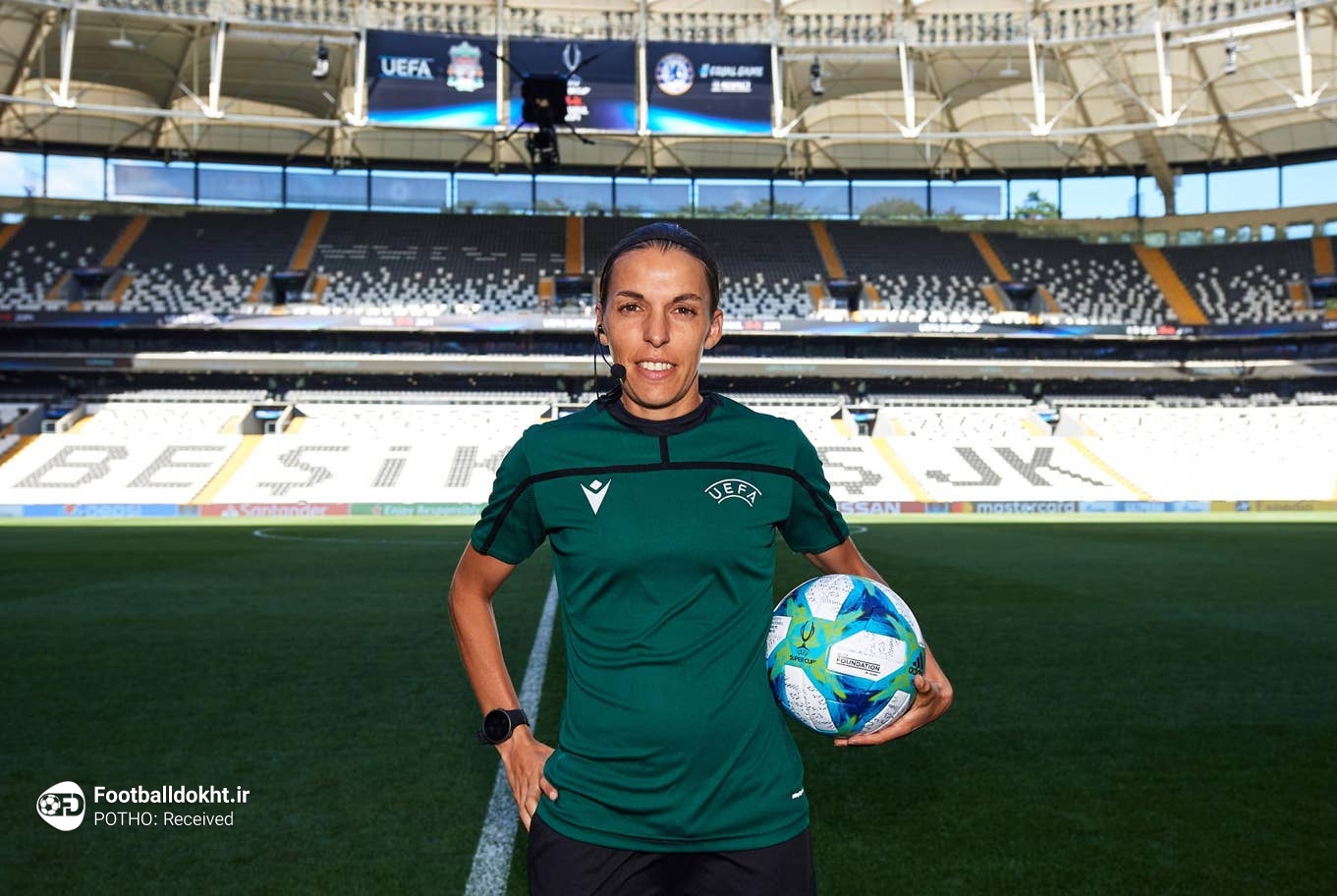 استفانی فراپارت، داور زن بازی چلسی و لیورپول را بشناسید + عکس استفانی فراپارت، داور زن بازی چلسی و لیورپول را بشناسید + عکس