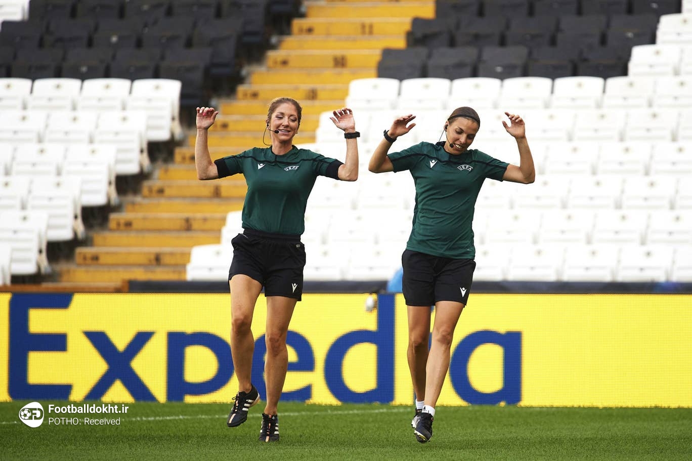 استفانی فراپارت، داور زن بازی چلسی و لیورپول را بشناسید + عکس استفانی فراپارت، داور زن بازی چلسی و لیورپول را بشناسید + عکس