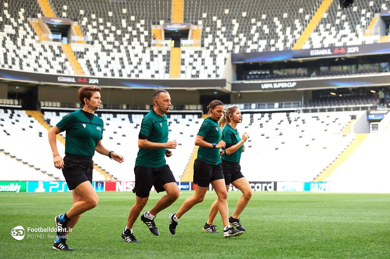 استفانی فراپارت، داور زن بازی چلسی و لیورپول را بشناسید + عکس استفانی فراپارت، داور زن بازی چلسی و لیورپول را بشناسید + عکس