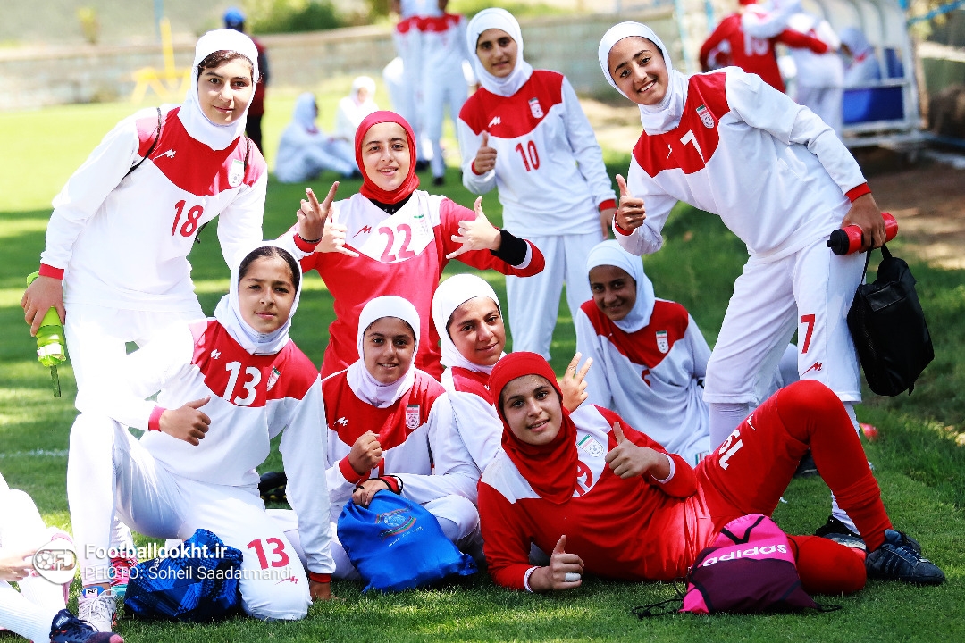تمرینات تیم زیر 15 سال دختران در مجموعه الیاف