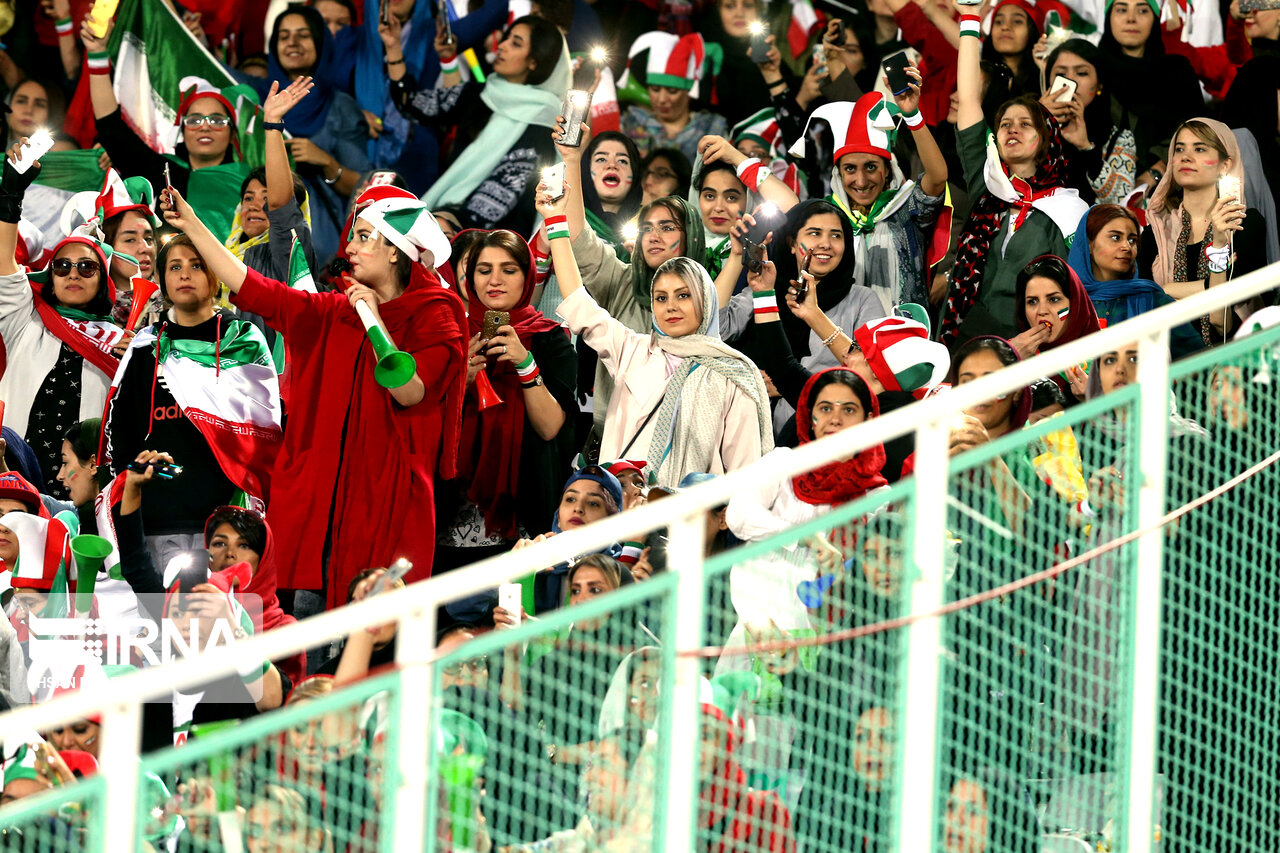 زنان در آزادی... زنان در آزادی...