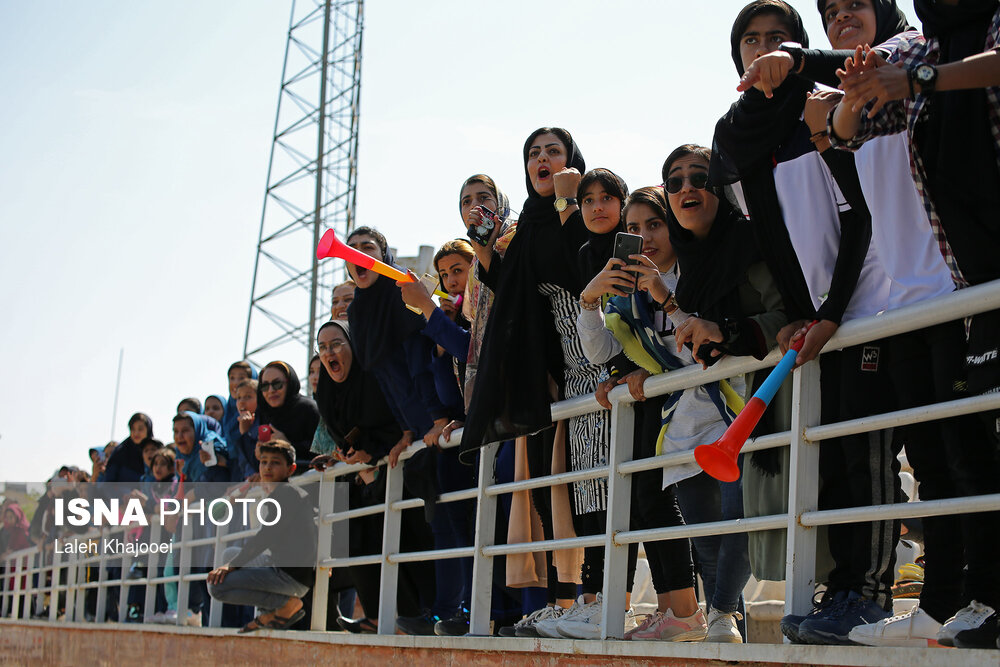 گزارش تصویری دیدار شهرداری سیرجان و هیات فوتبال البرز گزارش تصویری دیدار شهرداری سیرجان و هیات فوتبال البرز