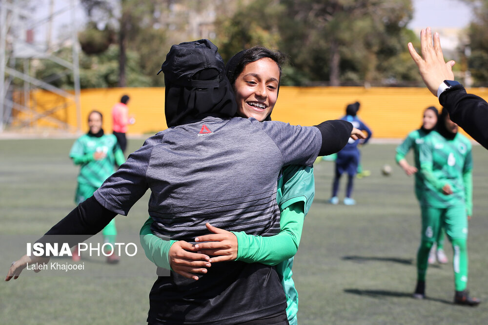 گزارش تصویری دیدار شهرداری سیرجان و هیات فوتبال البرز گزارش تصویری دیدار شهرداری سیرجان و هیات فوتبال البرز
