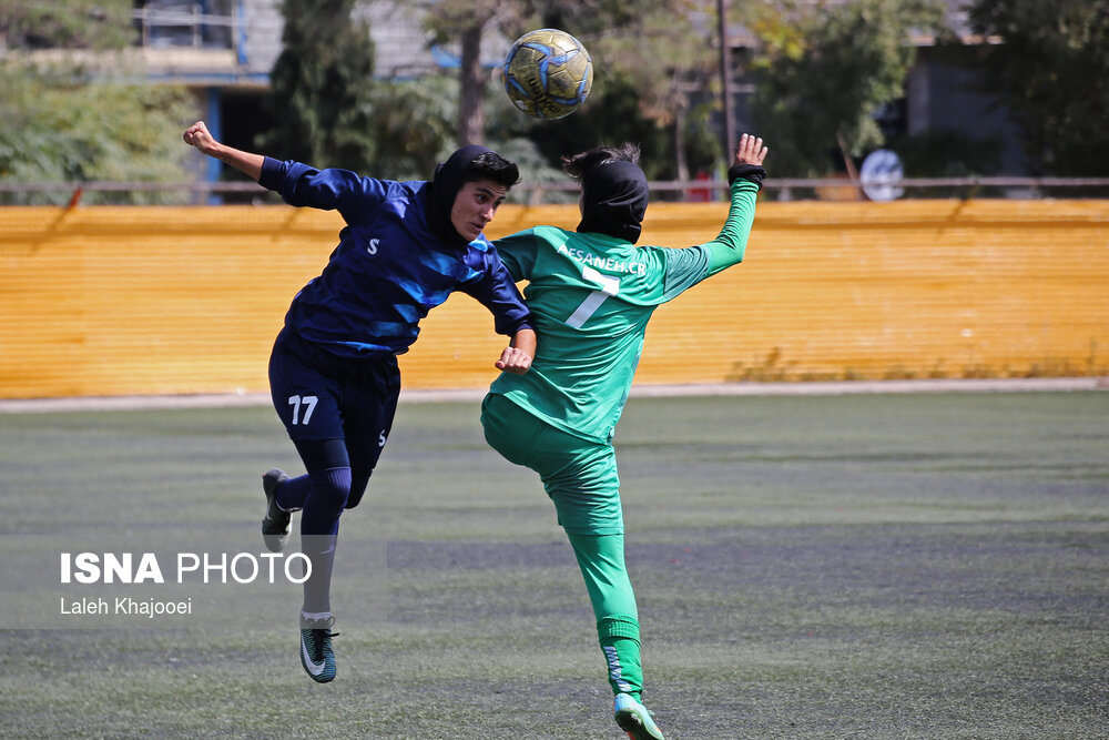 گزارش تصویری دیدار شهرداری سیرجان و هیات فوتبال البرز گزارش تصویری دیدار شهرداری سیرجان و هیات فوتبال البرز