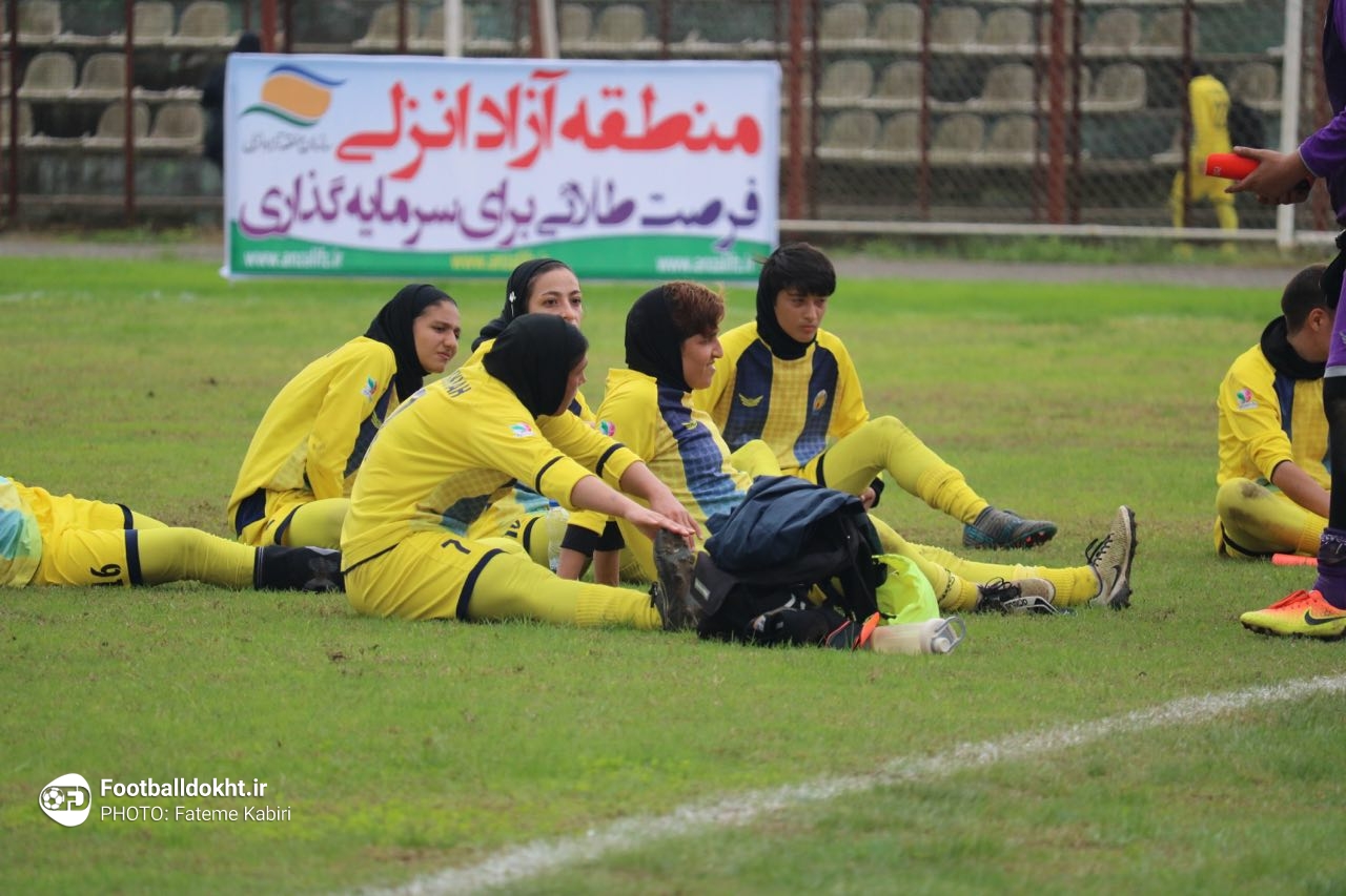 گزارش تصویری دیدار ملوان بندرانزلی و پالایش گاز ایلام گزارش تصویری دیدار ملوان بندرانزلی و پالایش گاز ایلام