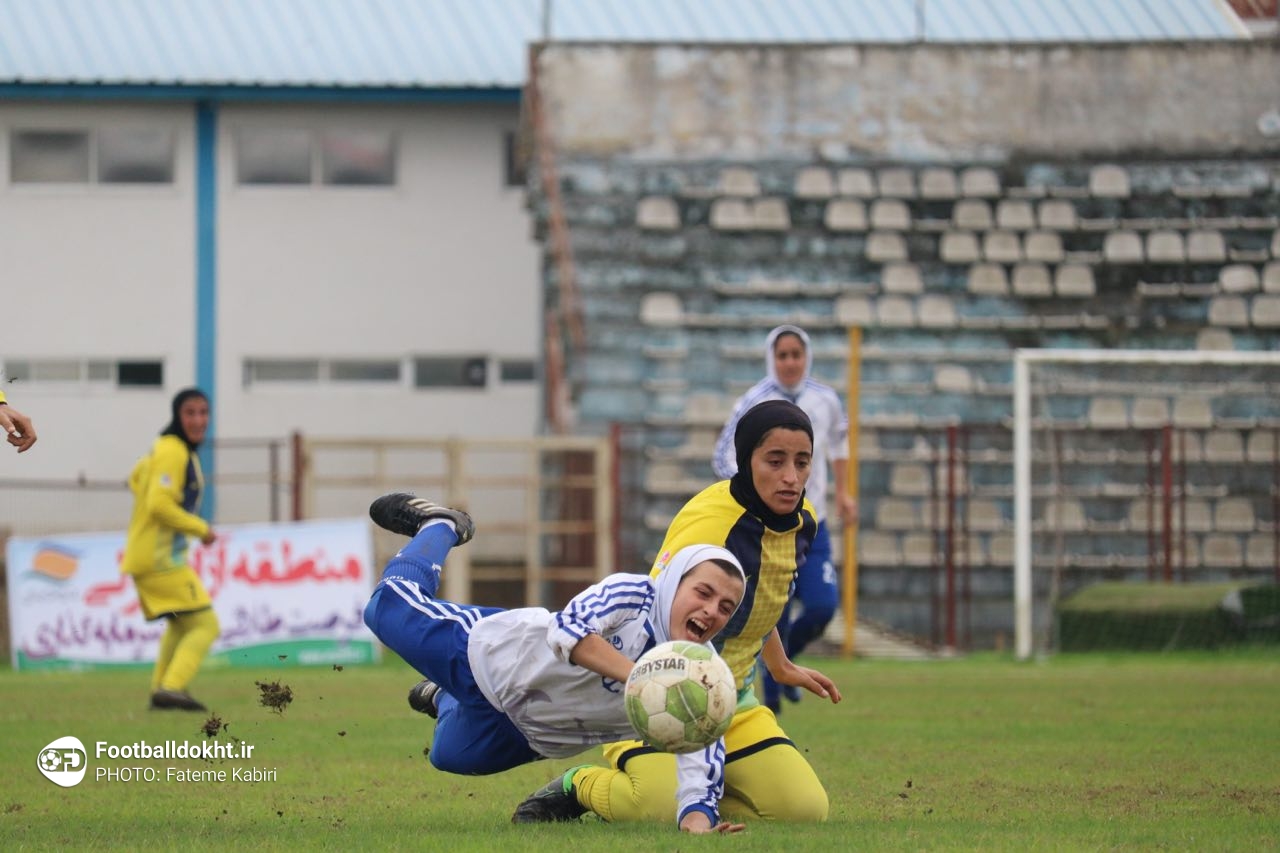 گزارش تصویری دیدار ملوان بندرانزلی و پالایش گاز ایلام گزارش تصویری دیدار ملوان بندرانزلی و پالایش گاز ایلام