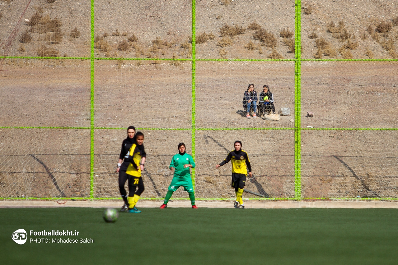 گزارش تصویری دیدار فوتبال زنان ذوب آهن اصفهان و سپاهان اصفهان گزارش تصویری دیدار فوتبال زنان ذوب آهن اصفهان و سپاهان اصفهان