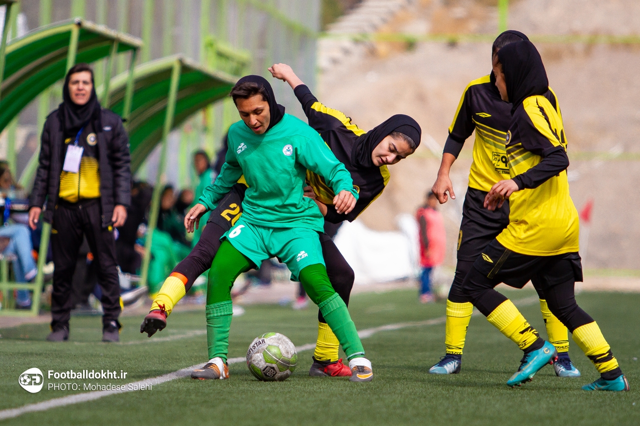 گزارش تصویری دیدار فوتبال زنان ذوب آهن اصفهان و سپاهان اصفهان گزارش تصویری دیدار فوتبال زنان ذوب آهن اصفهان و سپاهان اصفهان