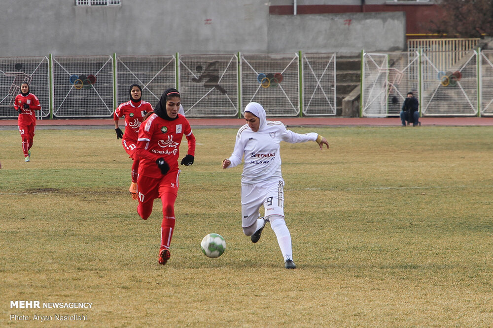 گزارش تصویری دیدار وچان کردستان و شهرداری بم گزارش تصویری دیدار وچان کردستان و شهرداری بم