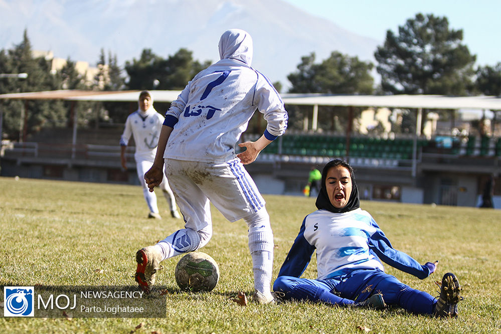 گزارش تصویری دیدار هیات فوتبال البرز و ملوان بندر انزلی گزارش تصویری دیدار هیات فوتبال البرز و ملوان بندر انزلی