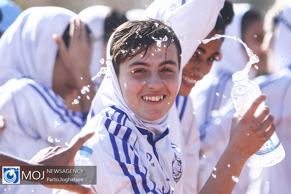 گزارش تصویری دیدار هیات فوتبال البرز و ملوان بندر انزلی گزارش تصویری دیدار هیات فوتبال البرز و ملوان بندر انزلی
