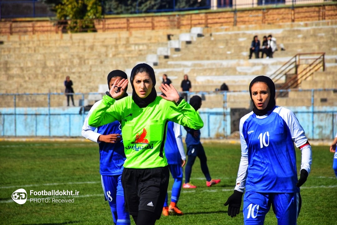 گالری تصاویر سحر بی باک داور فوتبال زنان