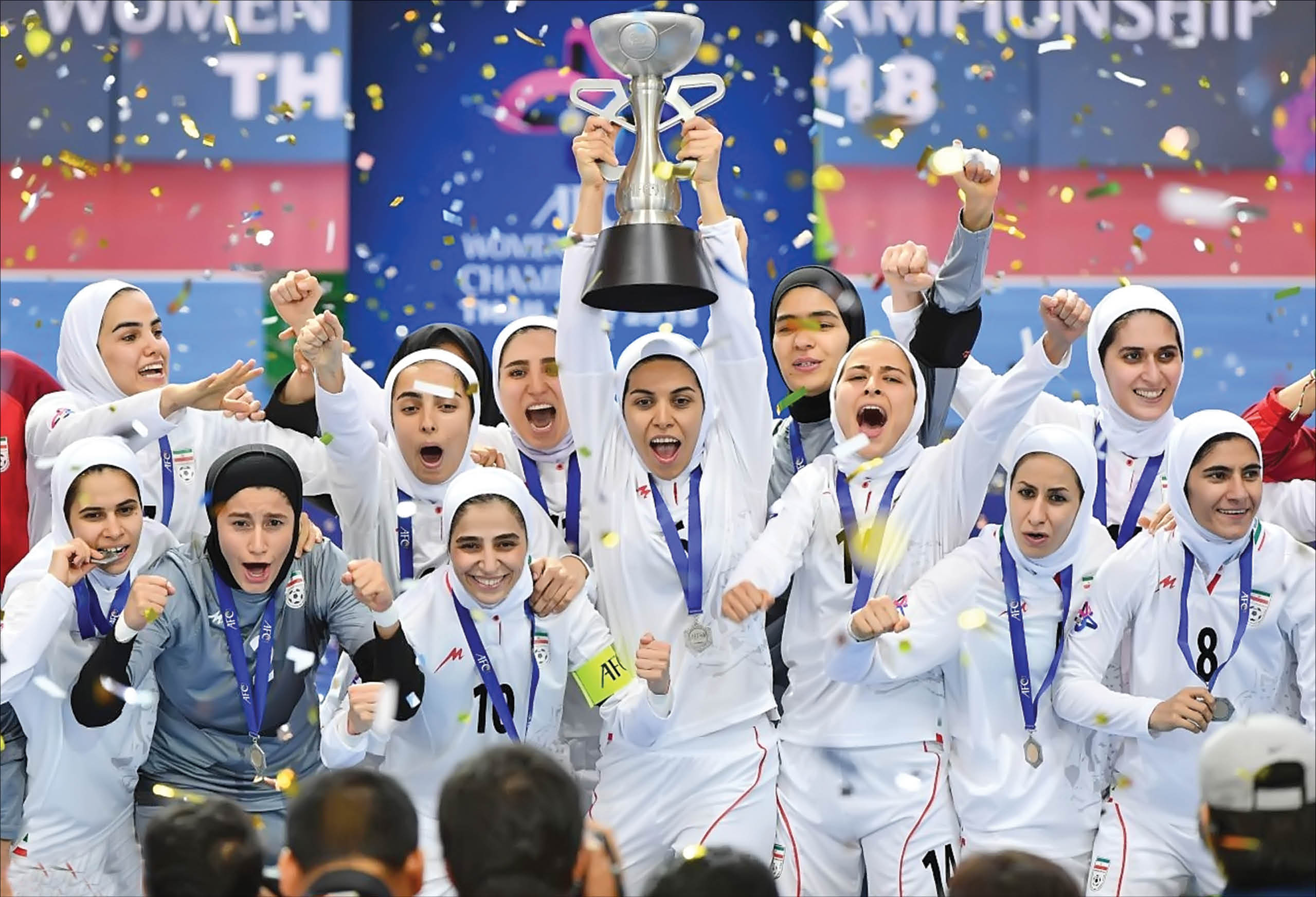 سارا شیربیگی: قید پاداش فدراسیون فوتبال را زده‌ام