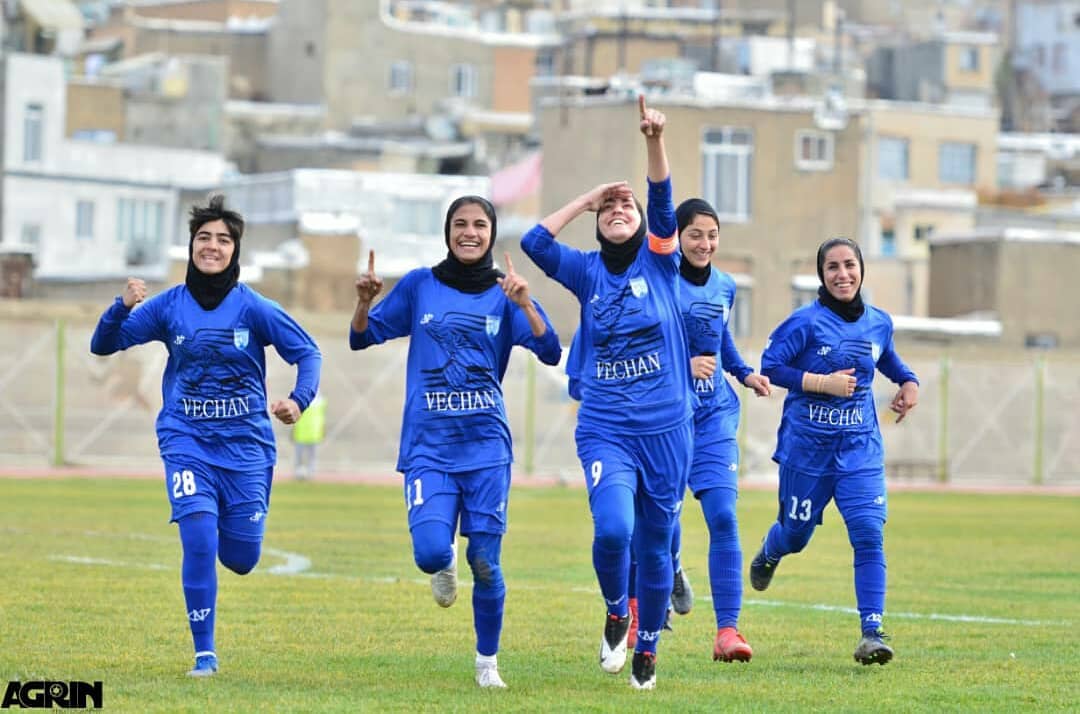 سه مدعی در گروه یک / وچان کردستان با 17 گل به مرحله دوم صعود کرد