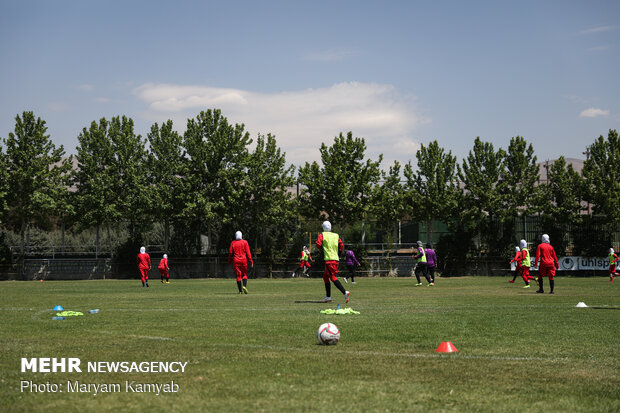 انجام تست کرونا از بازیکنان تیم ملی فوتبال زنان
