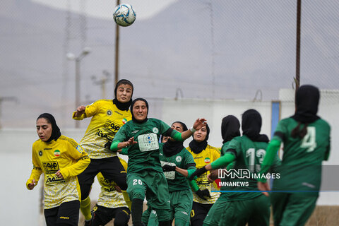 گزارش زنده؛ ذوب آهن صفر _ سپاهان صفر